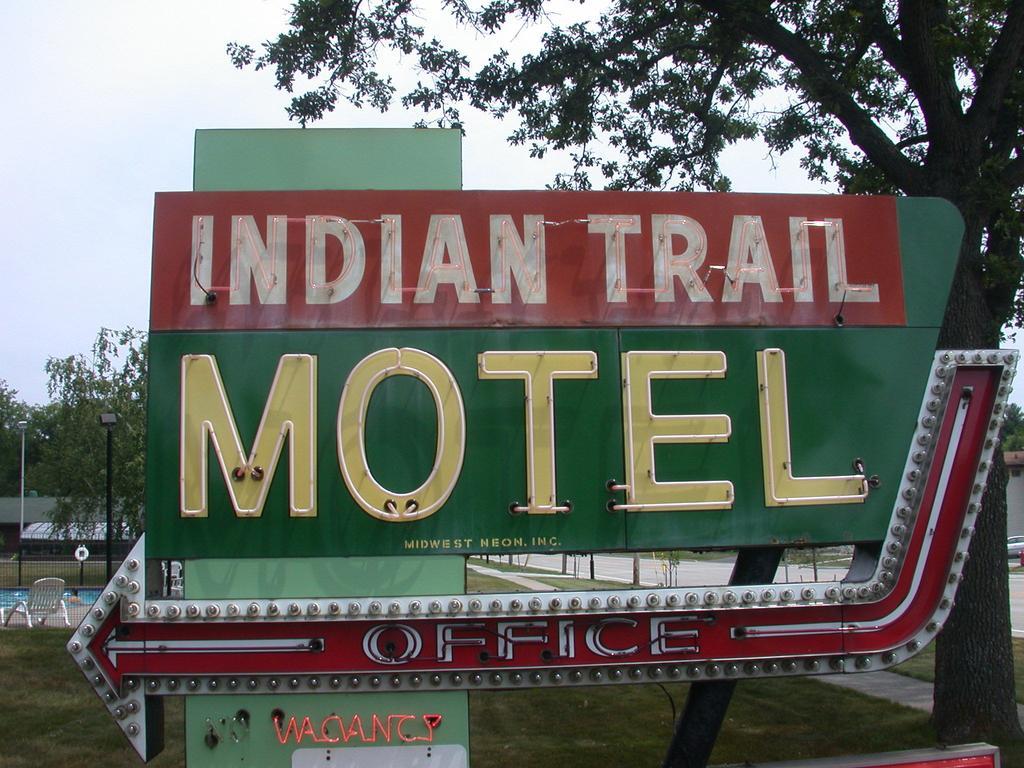 Indian Trail Motel Wisconsin Dells Luaran gambar