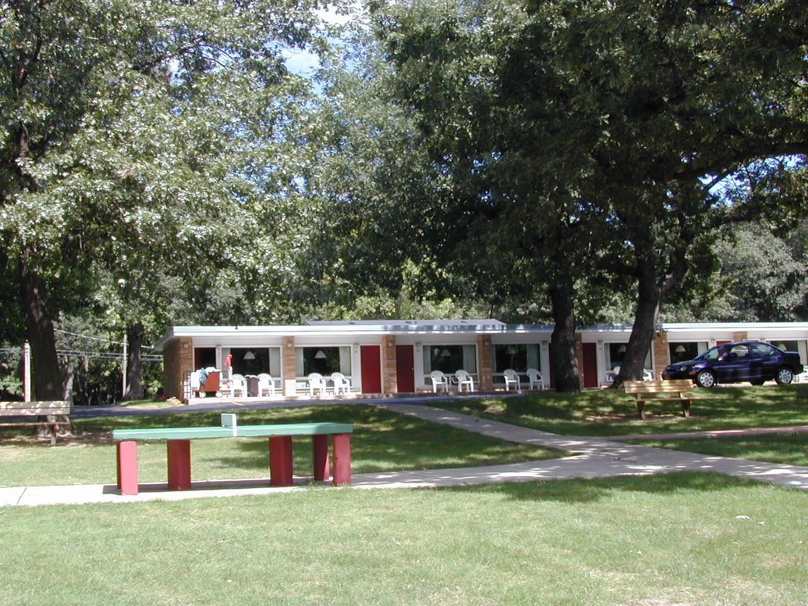 Indian Trail Motel Wisconsin Dells Luaran gambar